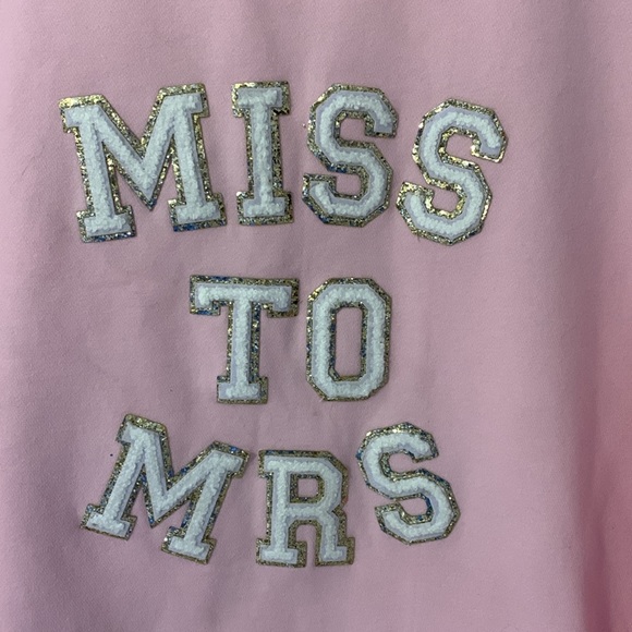 Judith March Miss to Mrs Bride to be Sweatshirt Size M cropped oversized Pink - Picture 3 of 6